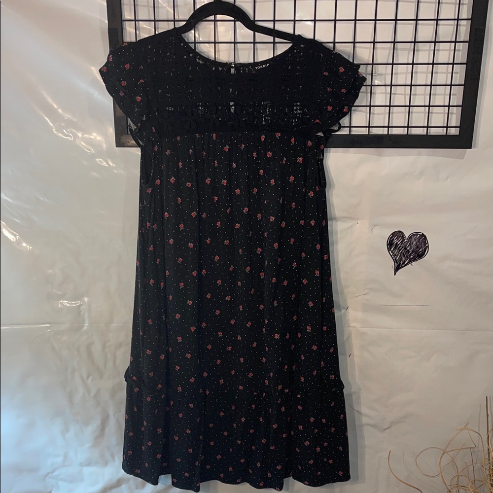 Torrid 🐞Ladybug Midi Dress with Lace top and pockets